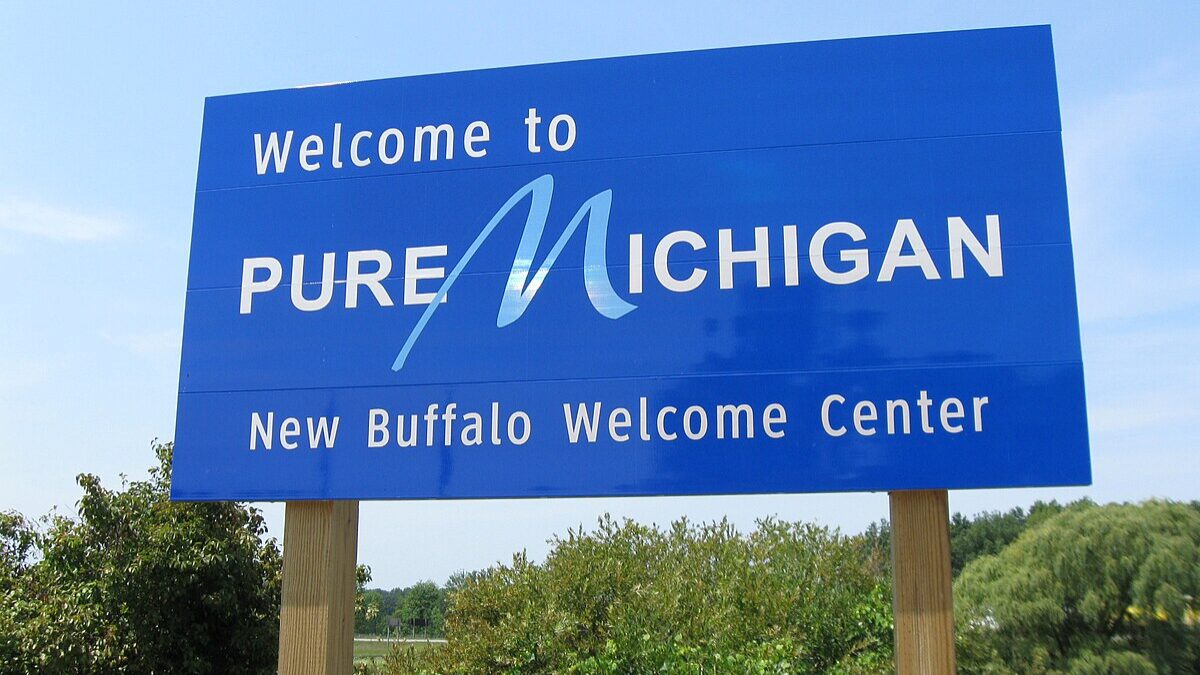 'Welcome to Michigan' sign