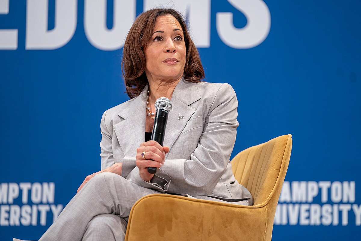 Kamala Harris Wants Voters To Forget She’s The Vice President