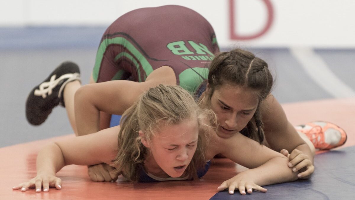 girls wrestling