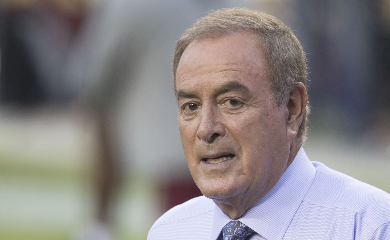 Al Michaels’ Quirks Define Amazon’s NFL Broadcasts 