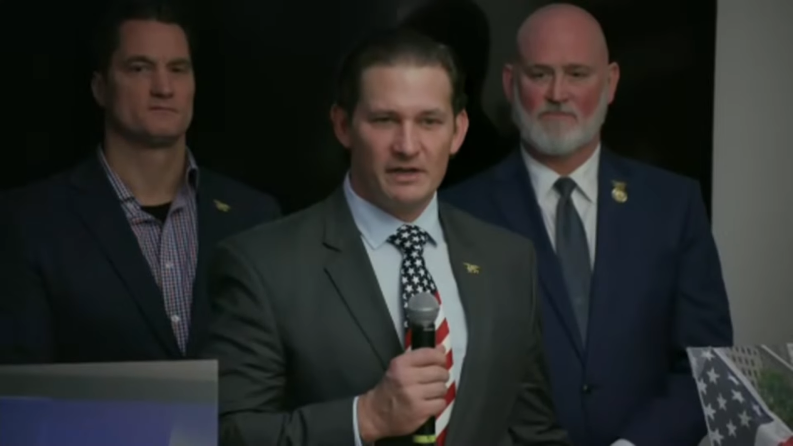 100 Vets, Supporters Rally For Hegseth’s Pentagon Nomination