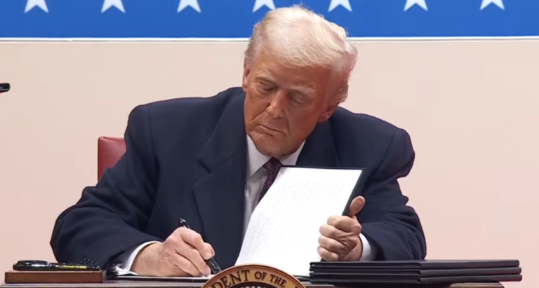 9 Ways Trump Started Securing The Border On His First Day