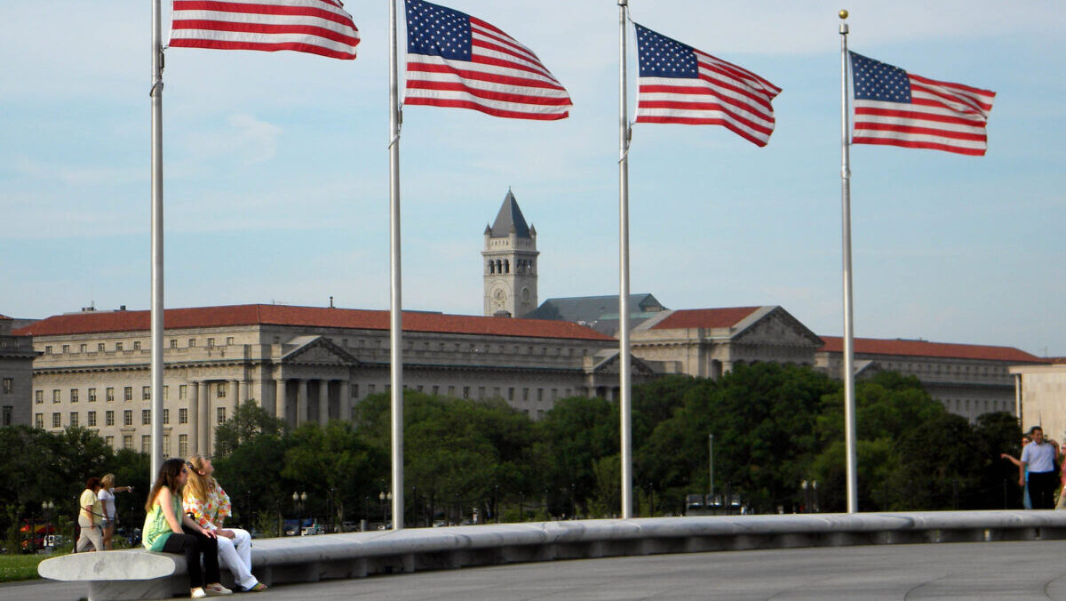 Smithsonian Exhibits Need Great Storytelling, Not More Politics