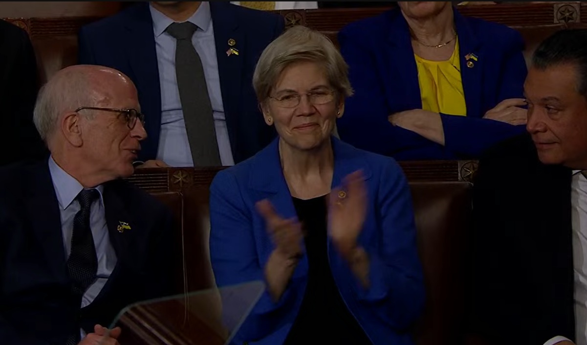 Elizabeth Warren Claps In Support Of Continuing Ukraine War