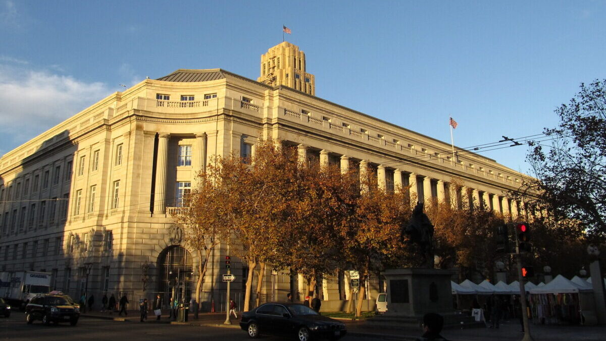 John Roberts And Congress Need To Immediately Stop Gross Ethical Violations By Federal Judges