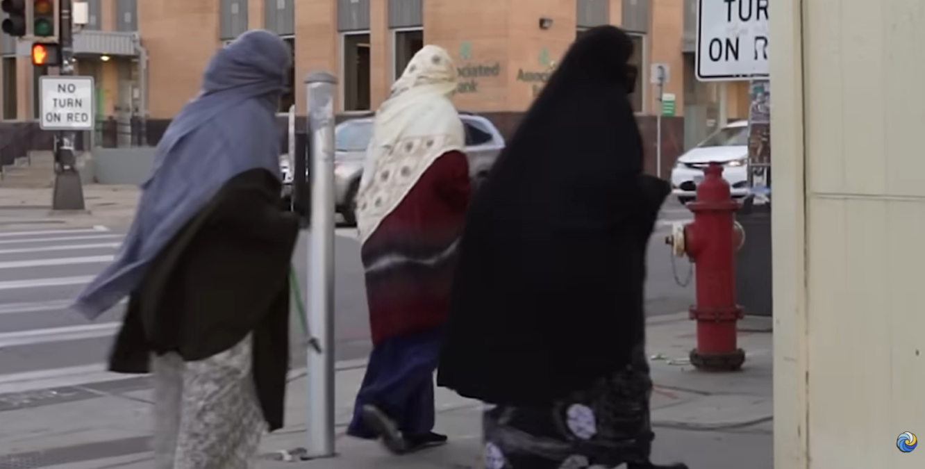 thefederalist.com - Beth Brelje - American Taxpayers Are Paying Somalis Millions To Not Assimilate