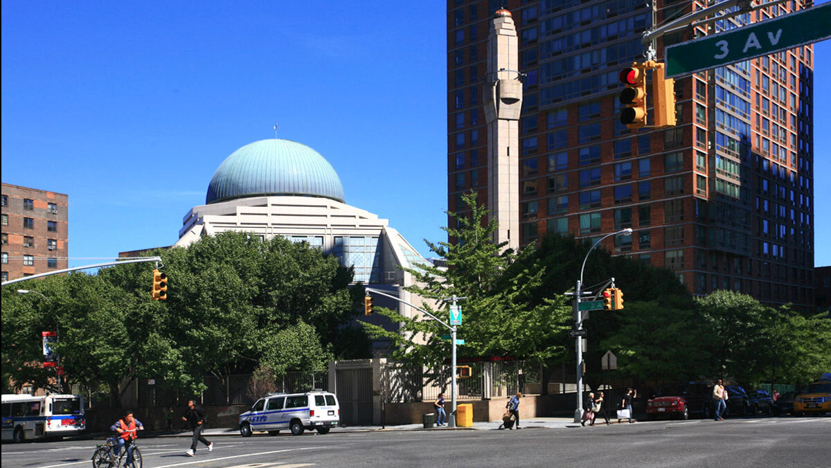 Why Islam Seeks Shelter Under The Banner Of The Left