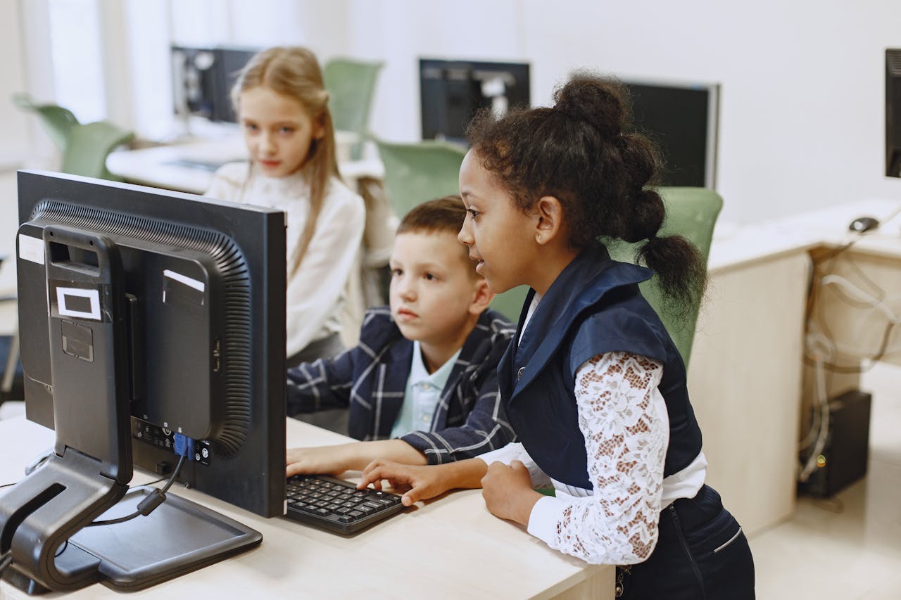 Ed-Tech Vendors Fleece Schools Out Of Millions Of Dollars For Software That Makes Kids Dumber