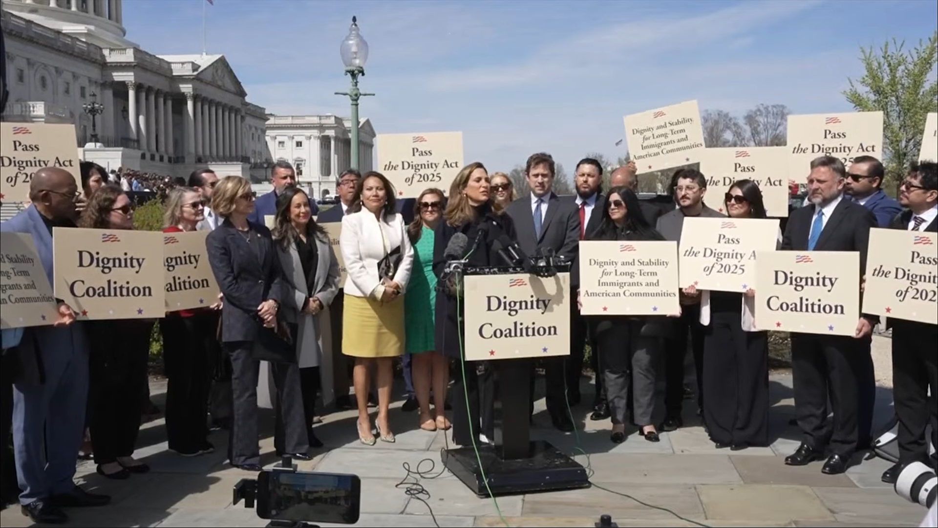 Embracing Amnesty For Illegals Is A Recipe For GOP Midterm Defeat