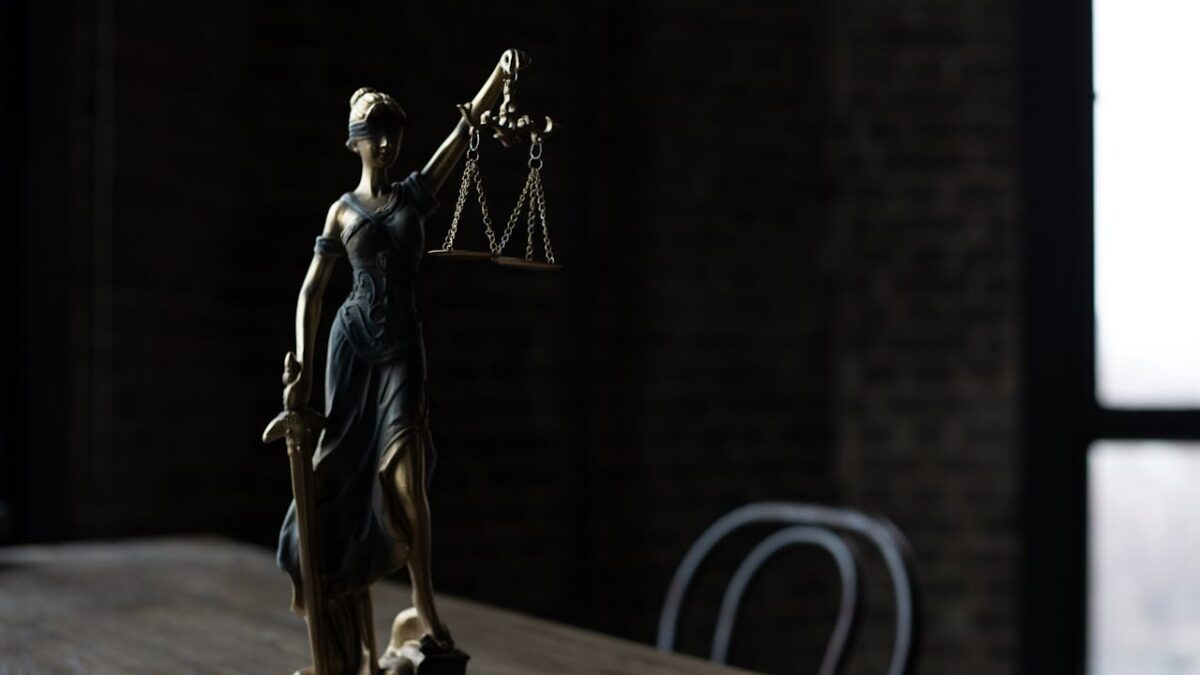 Lady justice statue.