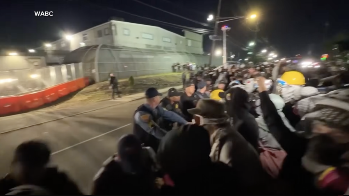 Anti-ICE riots in Newark, New Jersey