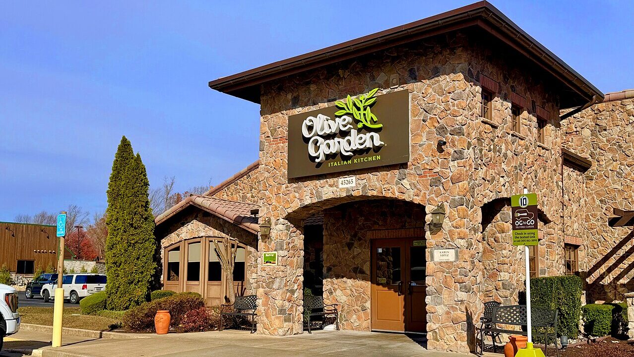 Blue States Require Less Voter ID Than Olive Garden’s Pasta Pass