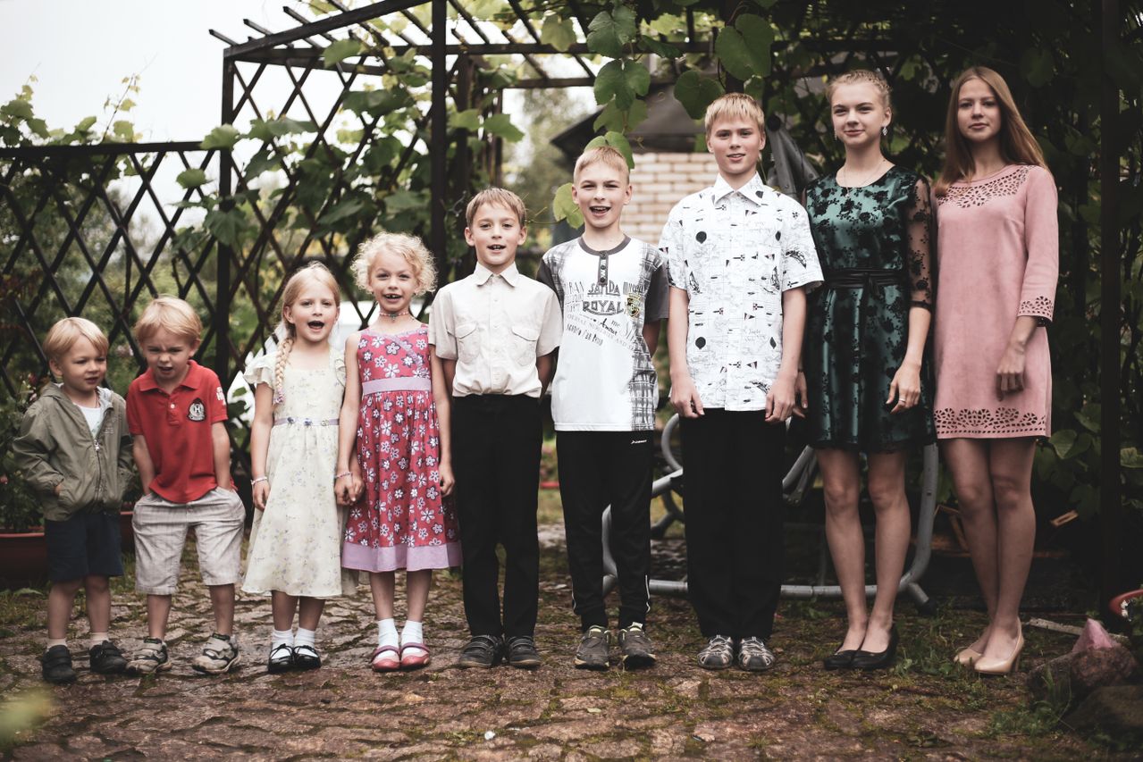 The Cure For Teen Depression Is Giving Your Kids Siblings