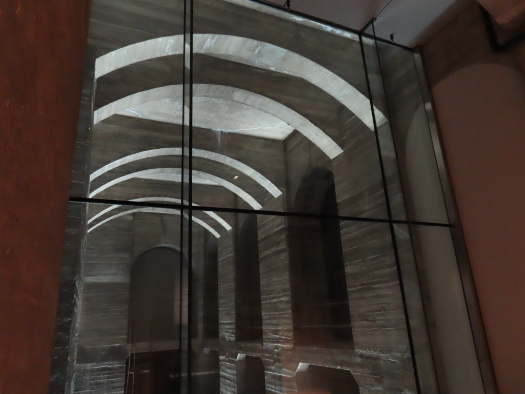 view of Lincoln Memorial undercroft museum