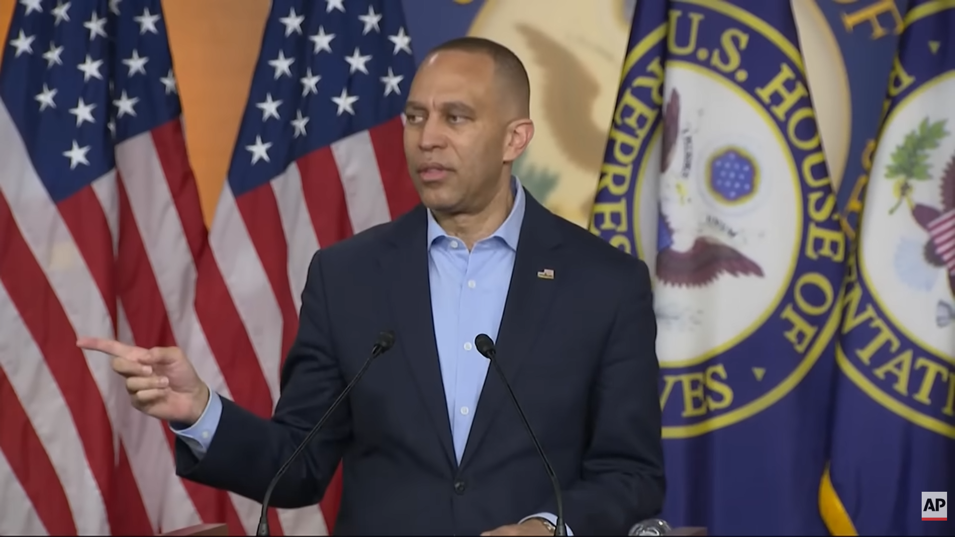 Dems Decry Omar Search After Praising Biden’s Mar-a-Lago Raid Dems Decry Omar Search After Praising Biden’s Mar-a-Lago Raid